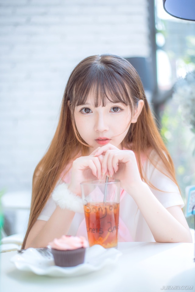我漠视无谓的闲言，这使我内心舒畅。